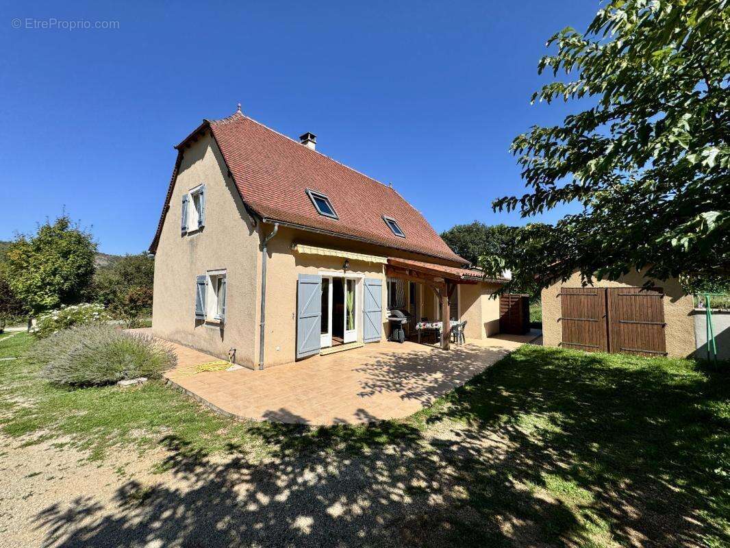 Maison à SALVAGNAC-CAJARC