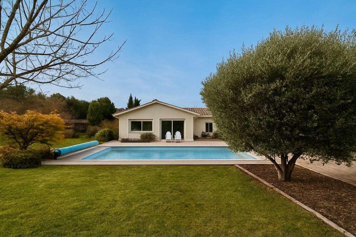 Maison à SALLES