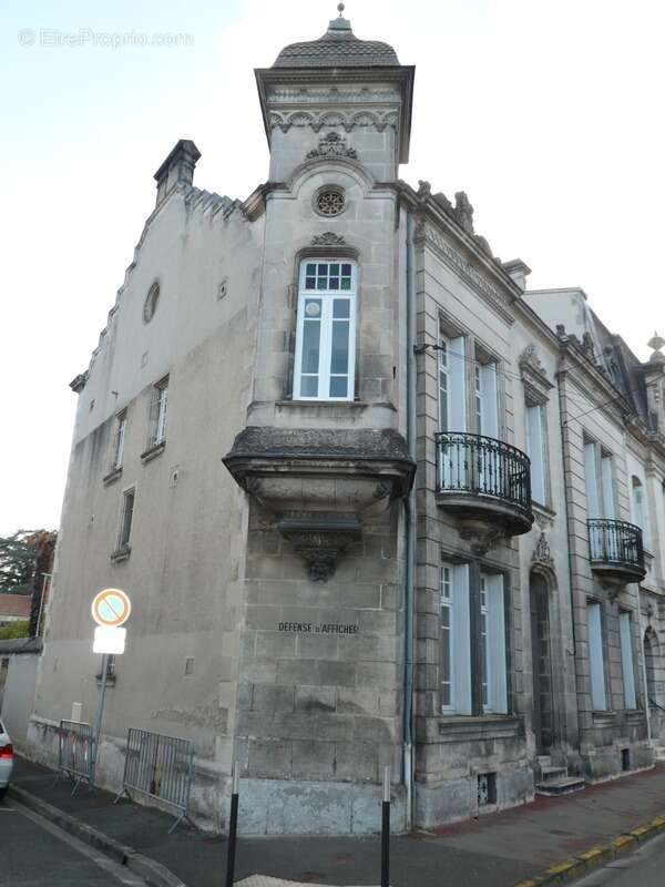  A Vendre Maison BOURGEOISE COGNAC Proche Centre Ville  - photo 5