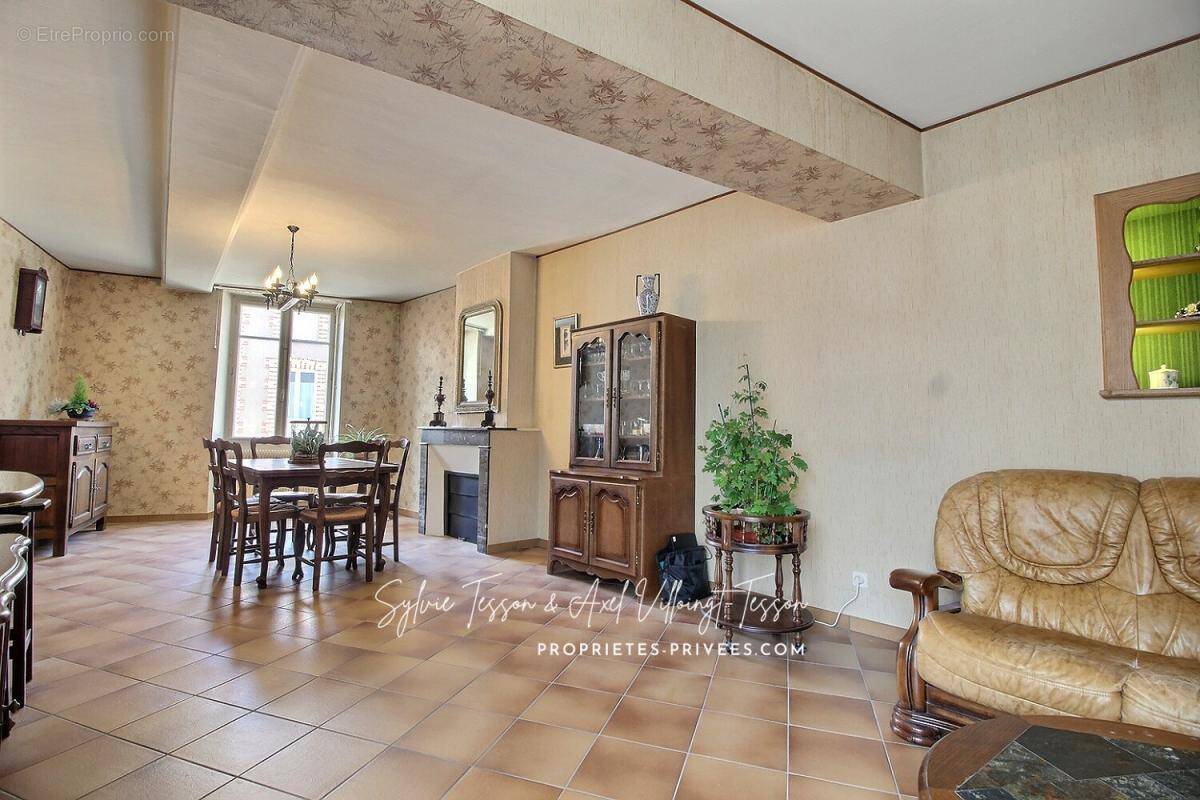 Maison à ASCHERES-LE-MARCHE