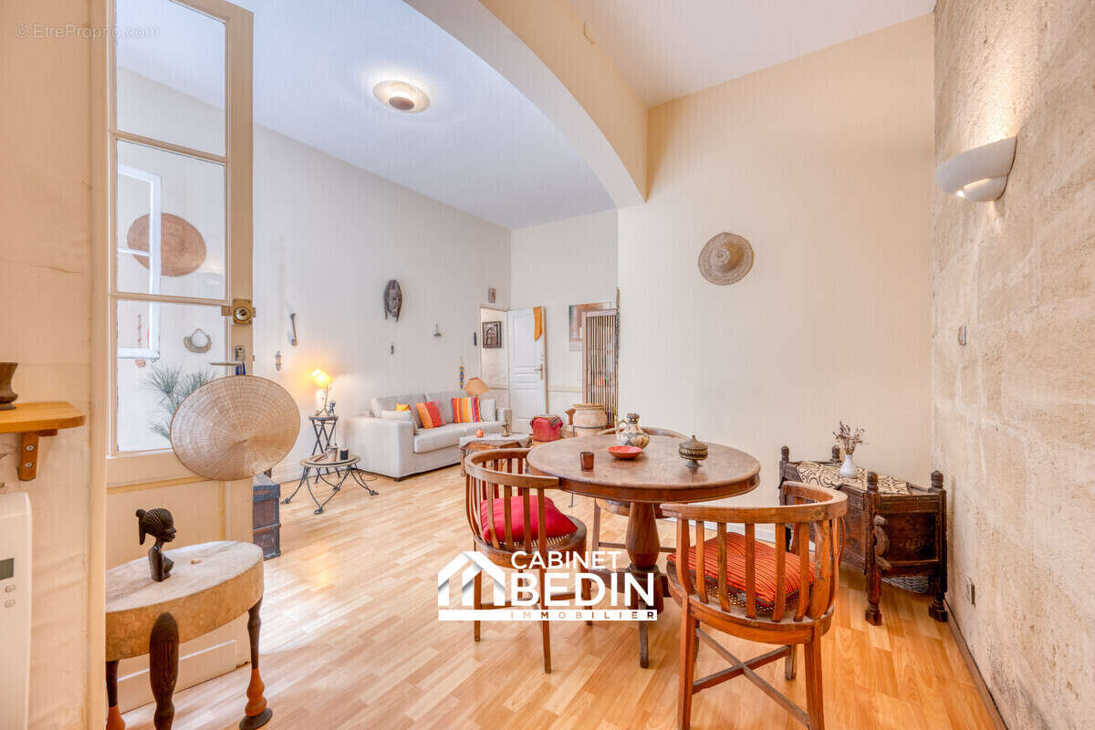 Appartement à BORDEAUX