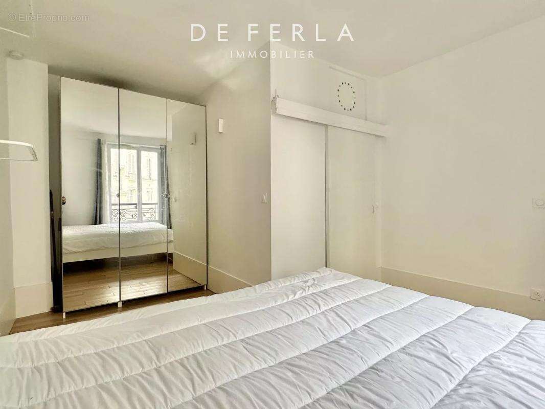 Appartement à PARIS-7E