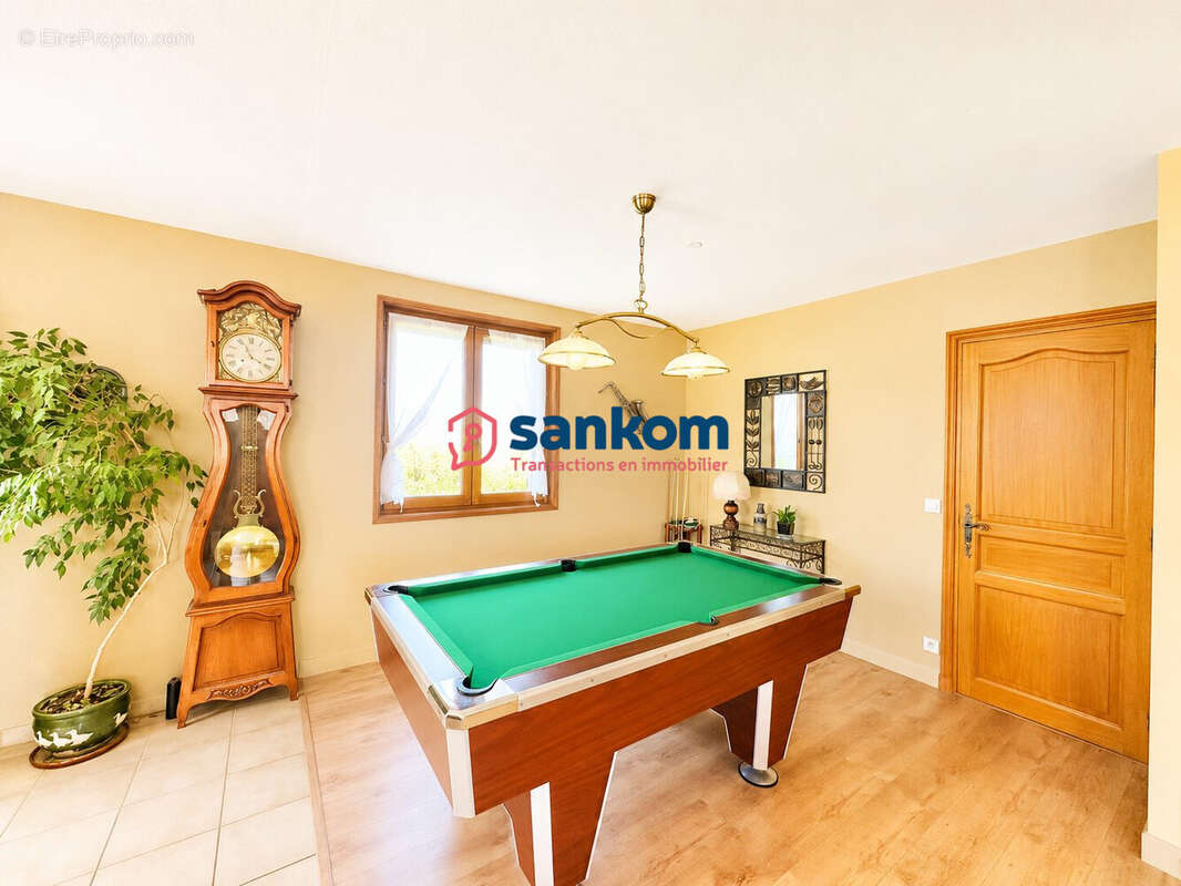 Maison 130 m² à Sanssac-L'eglise  - photo 7