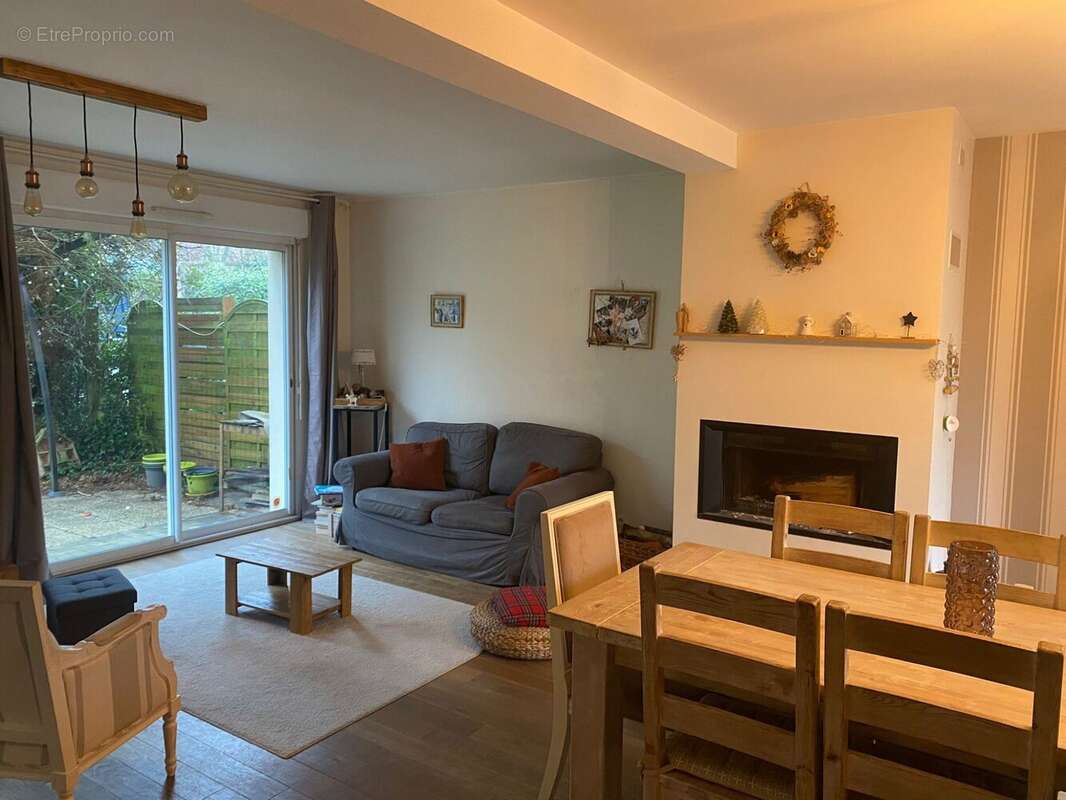 Maison à TOUSSUS-LE-NOBLE