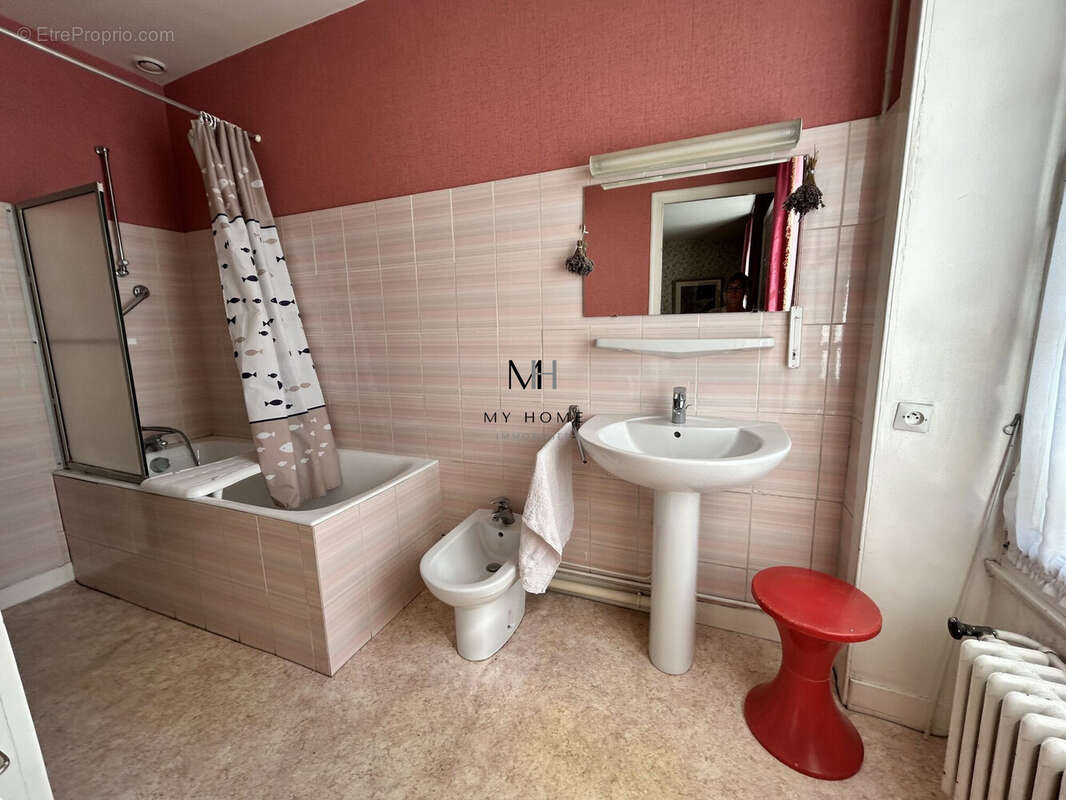 Maison 128 m² à Alencon  - photo 7