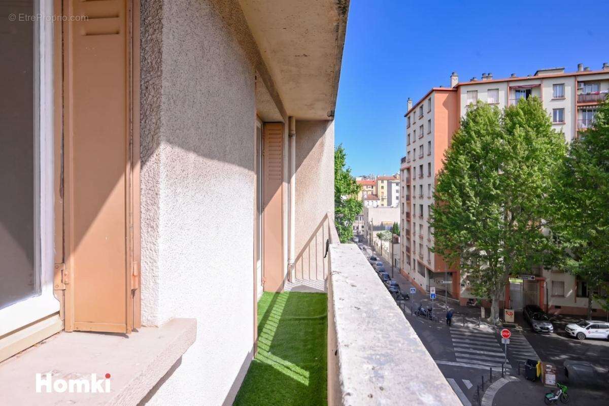 Appartement à MARSEILLE-5E