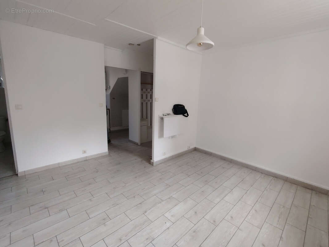 Appartement à MONDEVILLE