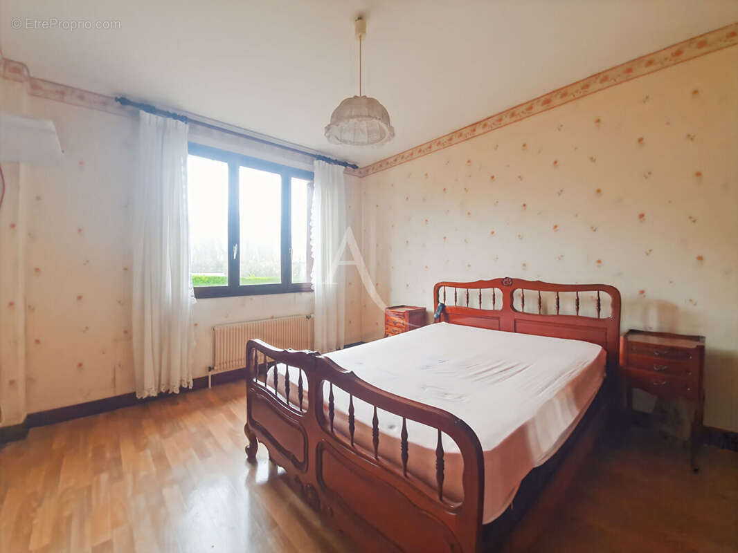 Maison à MEULAN