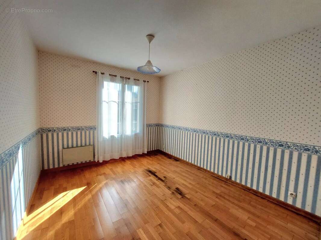 Maison à CELLE-LEVESCAULT