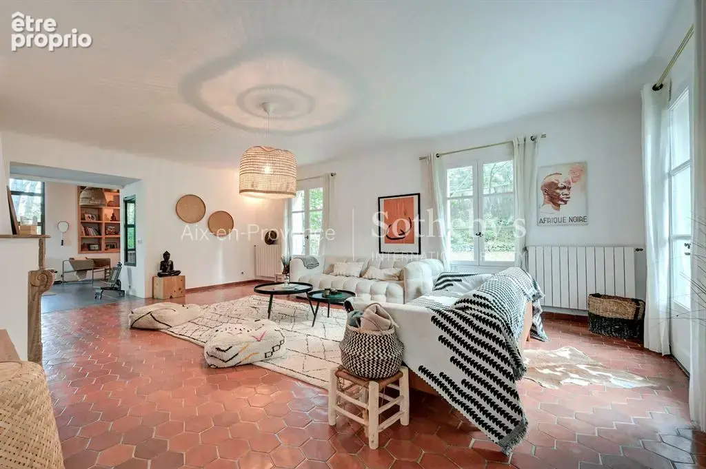 Élégante propriété familiale de 6 suites avec maison d’amis, piscine et dépendances – proche écoles - photo 6
