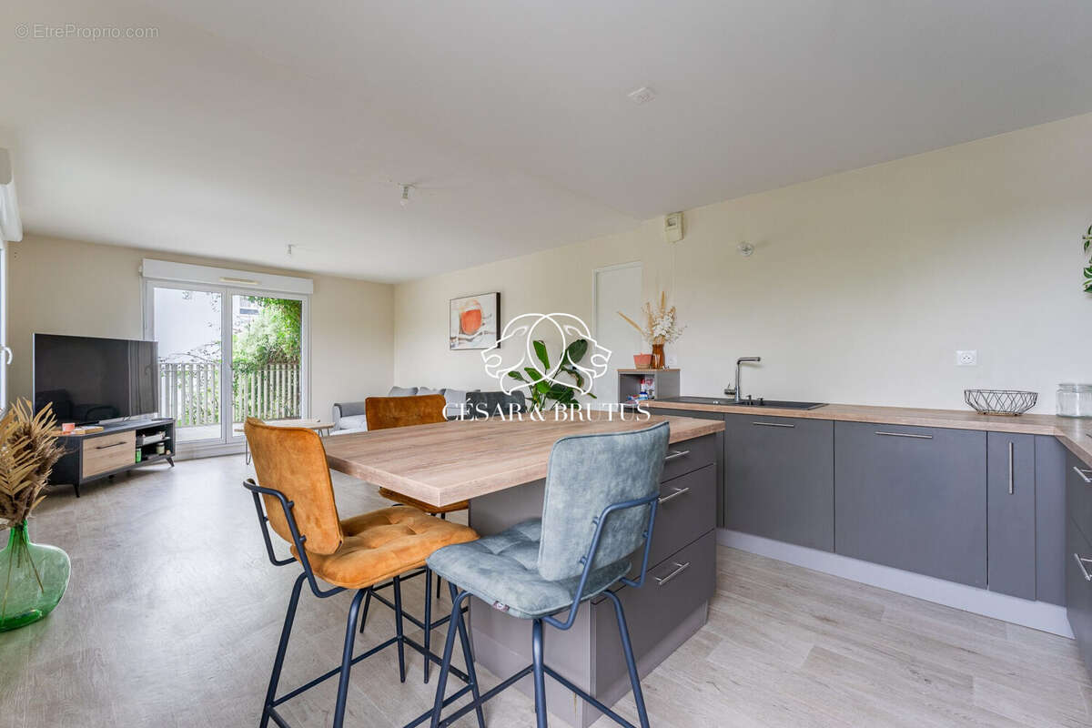 Appartement à VAULX-EN-VELIN