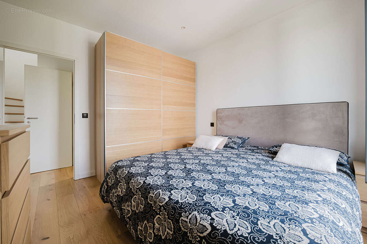 Maison à BRY-SUR-MARNE