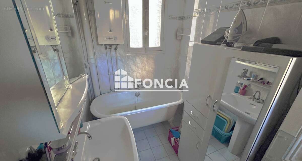 Appartement à PARIS-11E