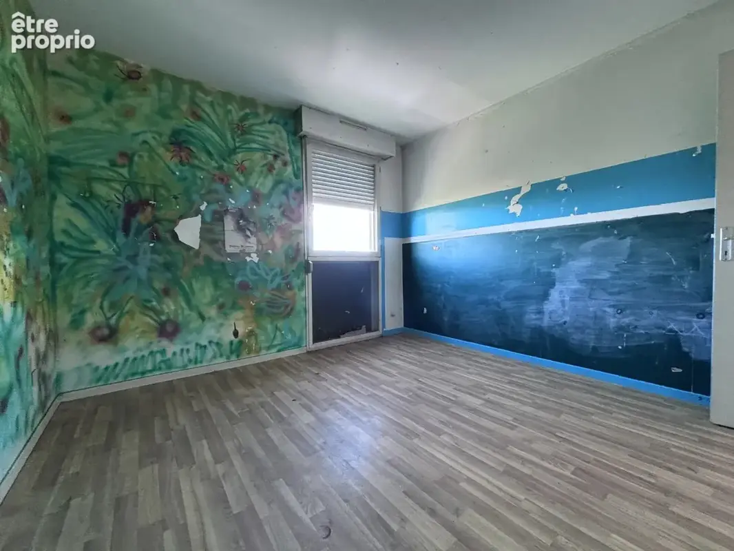 5 pieces 92m2 - a renover avec cave & parking - photo 9