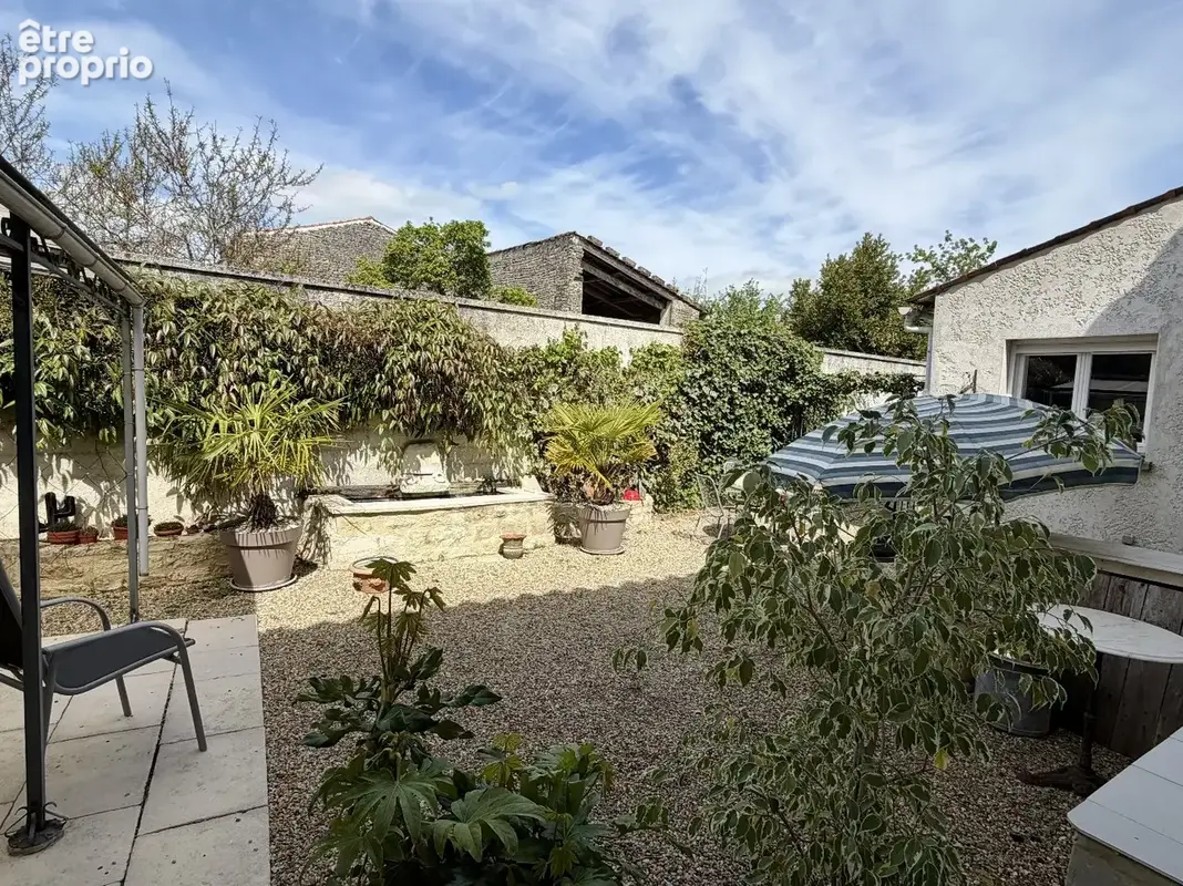 Grande maison de 3 chambres et gîte attenant, pas de travaux, commerces à Aulnay à 4 km - photo 16