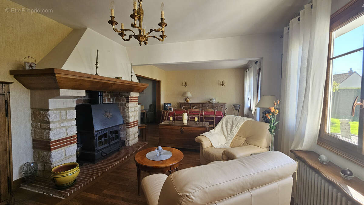 Maison à FORCEVILLE-EN-VIMEU