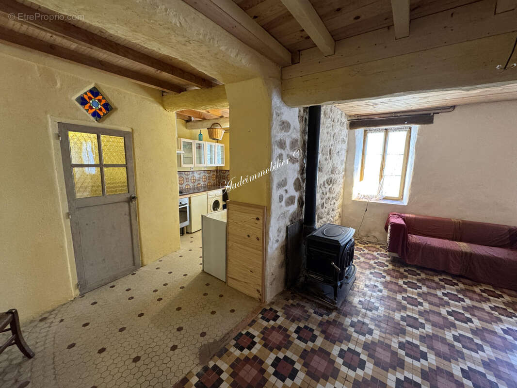 Maison de village avec cave - photo 4
