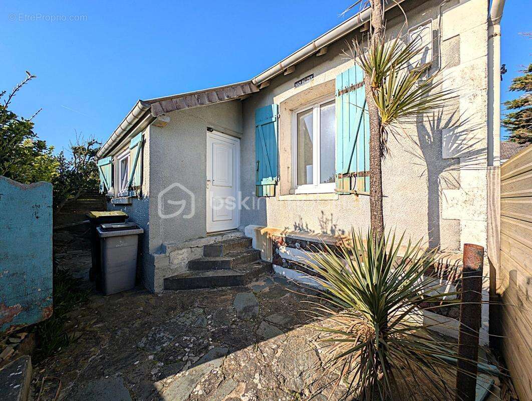 Maison en pierre face a la mer - 40.78m² - charme - barneville 50270 - photo 4