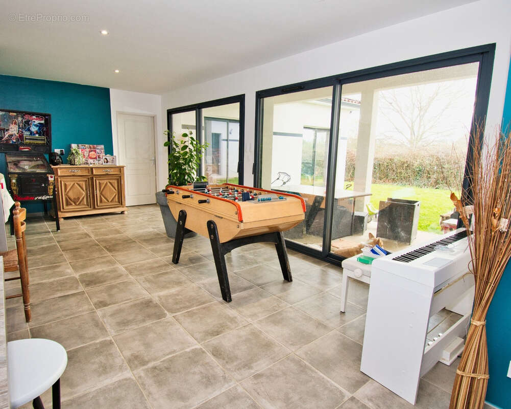 Maison à MONTPON-MENESTEROL