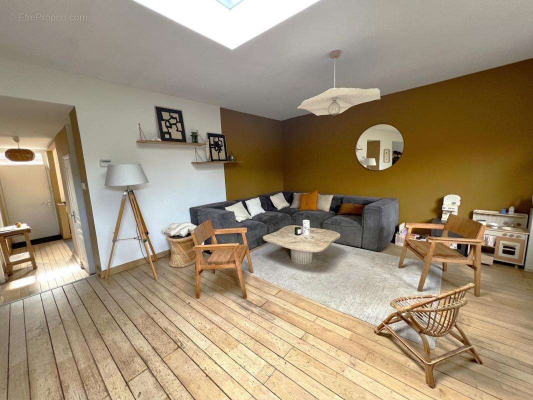 Maison à WAMBRECHIES