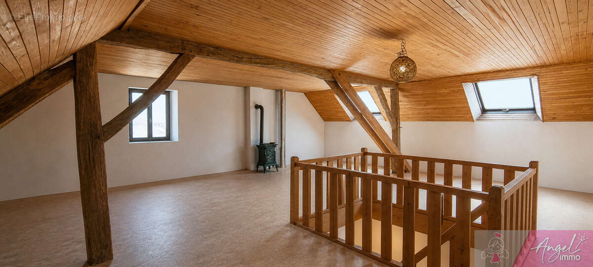 Maison à GENEUILLE