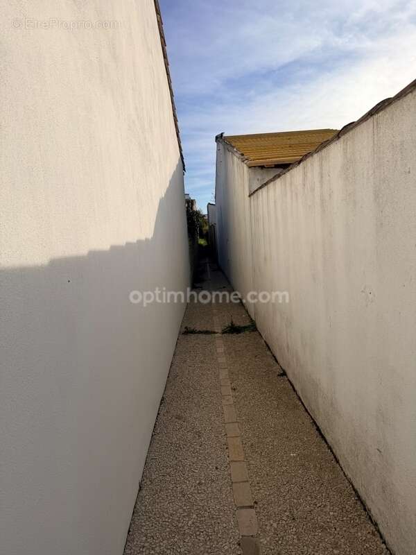 Terrain à SAINTE-MARIE-DE-RE