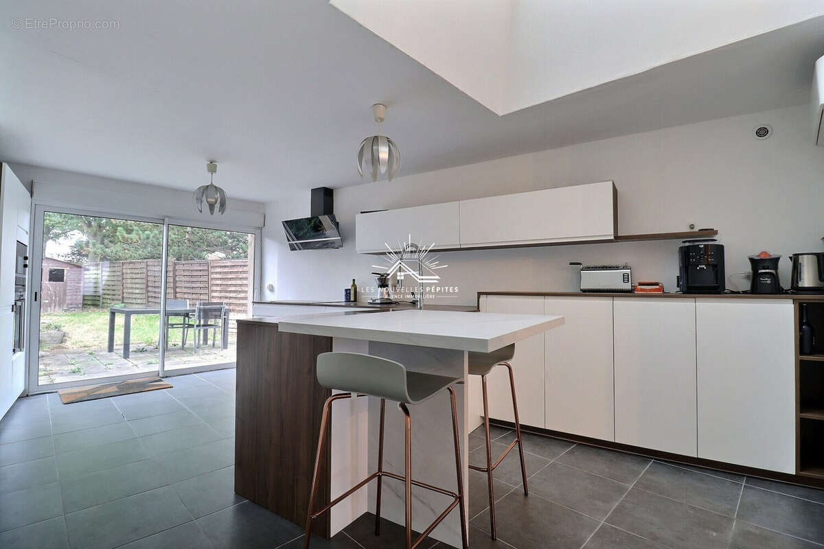 Maison à NEUVILLE-EN-FERRAIN