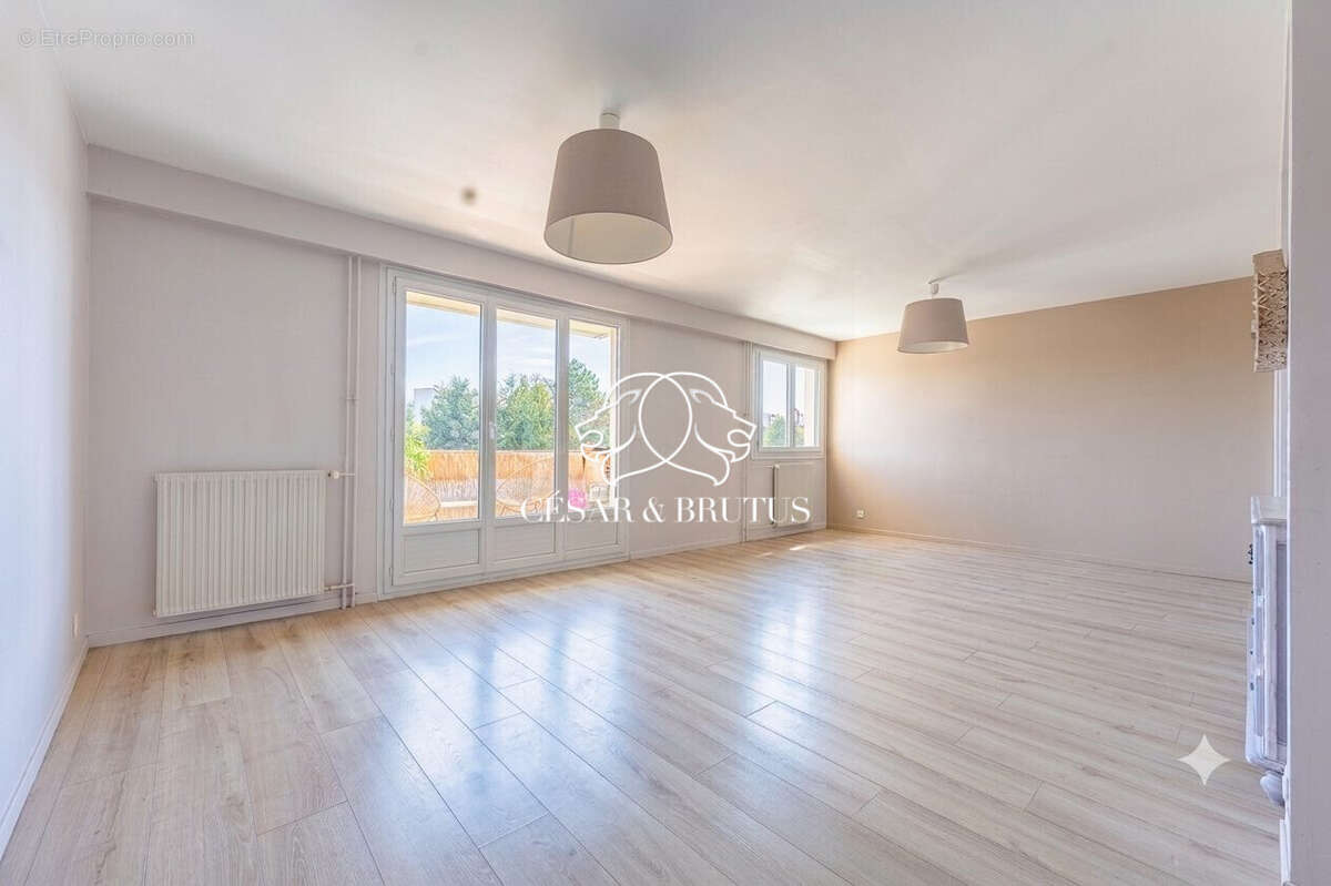 Appartement 93 m² à Lyon-5e  - photo 2
