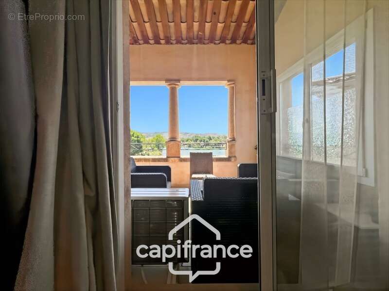 Appartement à MALLEMORT