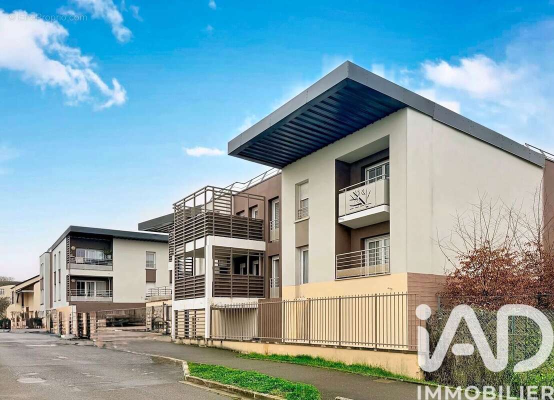Photo 9 - Appartement à VERT-SAINT-DENIS