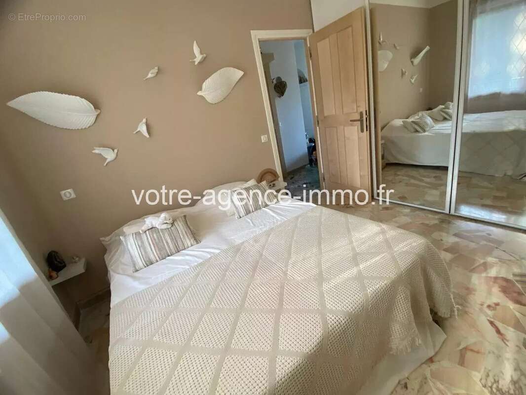 Berre-les-Alpes – T2 en dernier étage, piscine, parking - photo 2