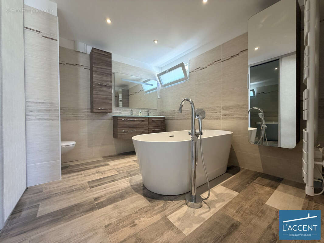 Maison 130 m² à Nimes  - photo 6