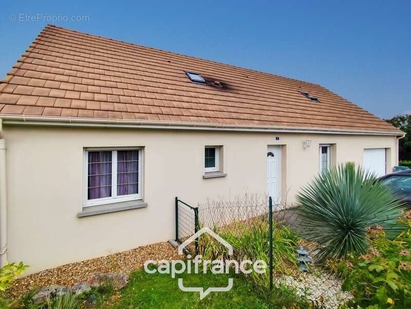 Maison à vendre 7 pièces MONTAILLE (72)  -  terrain de 840 m²  - - photo 13