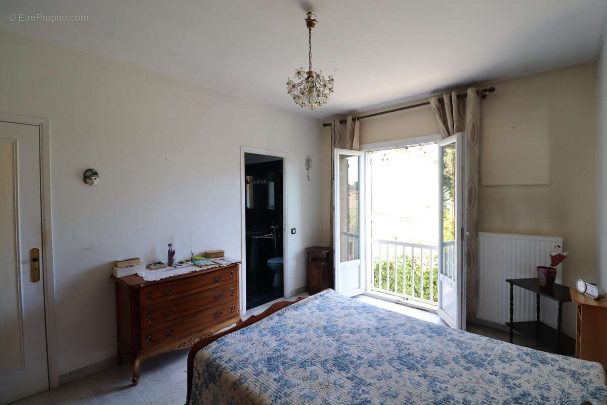 Appartement à MOUGINS