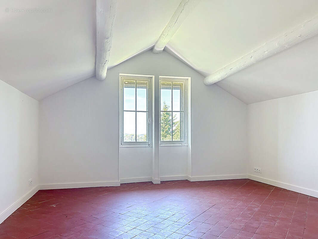 Maison à VILLENEUVE-LES-AVIGNON