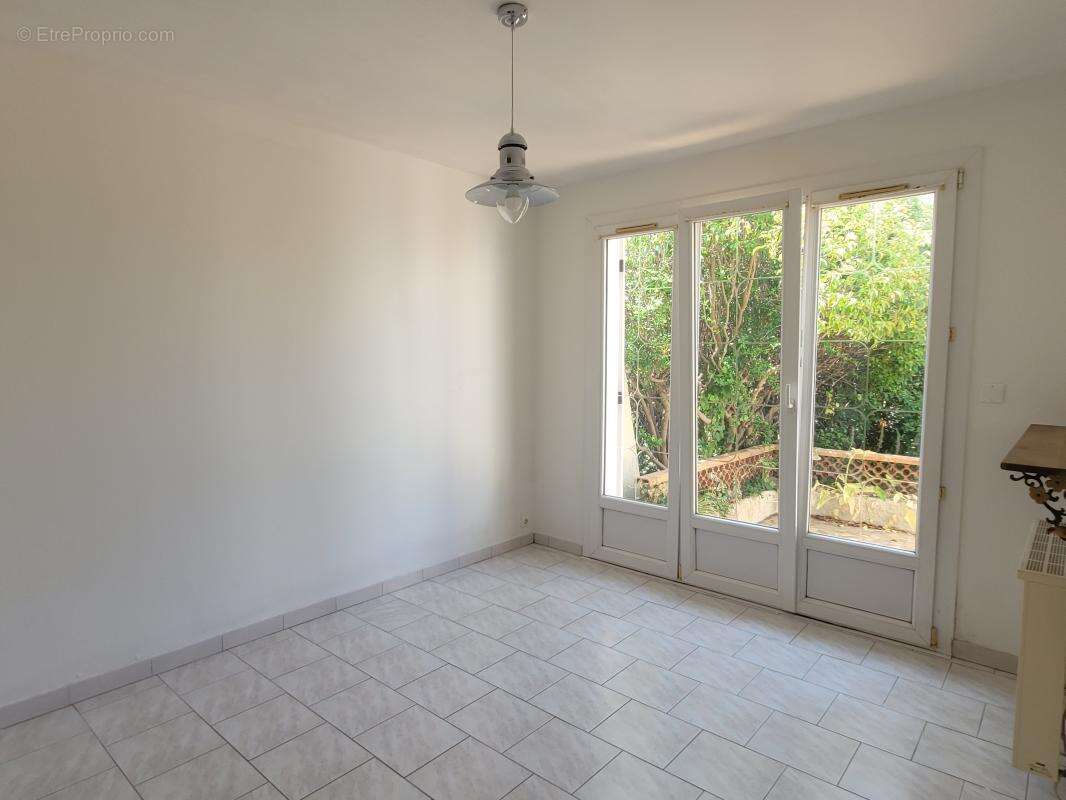 Maison à SIX-FOURS-LES-PLAGES