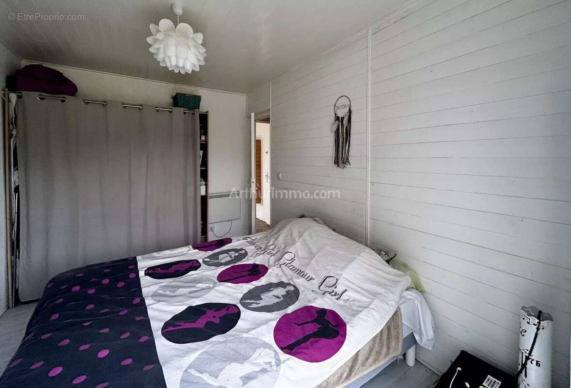 Maison à SAINT-VICTOR-DE-MORESTEL