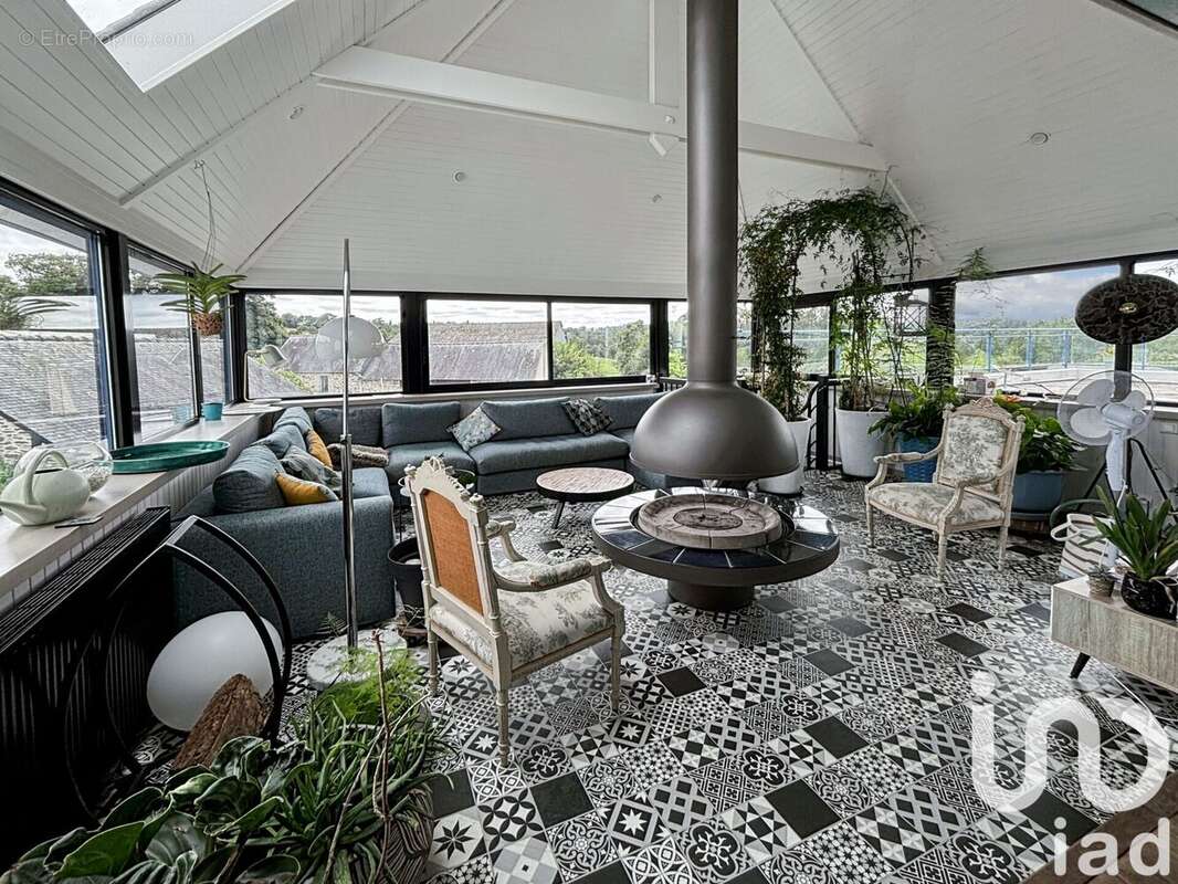 Maison 800 m² à Saint-Hernin  - photo 5