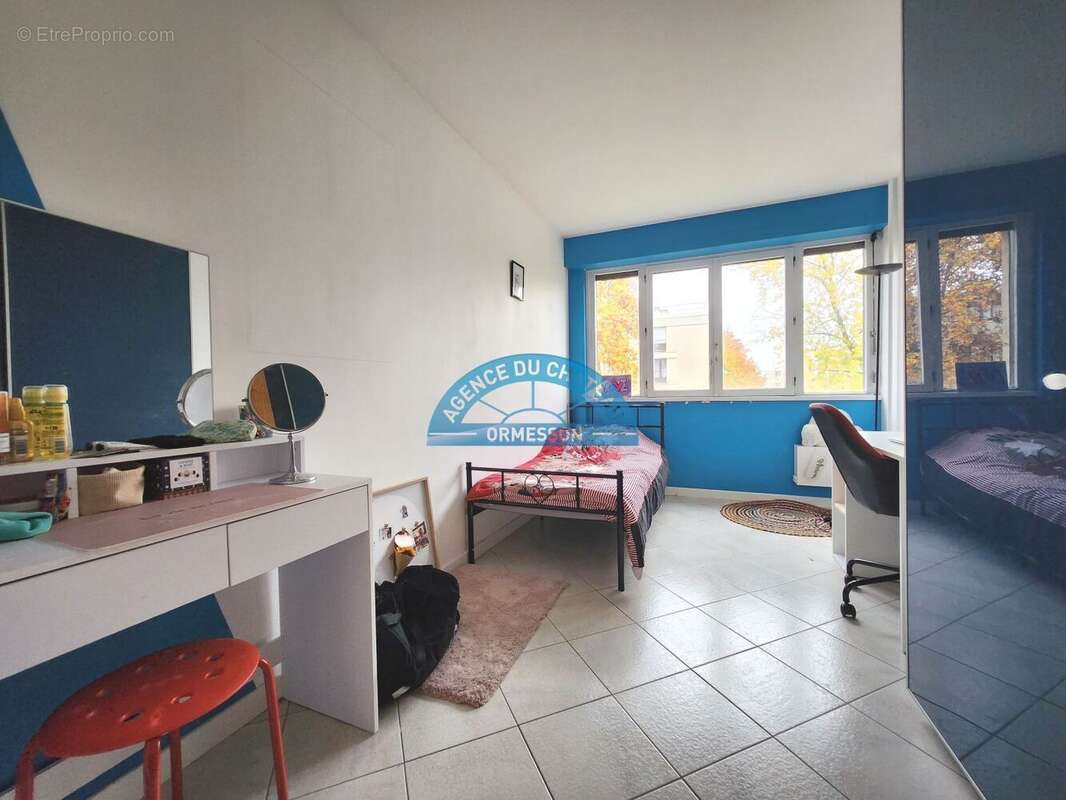 Appartement à CHENNEVIERES-SUR-MARNE
