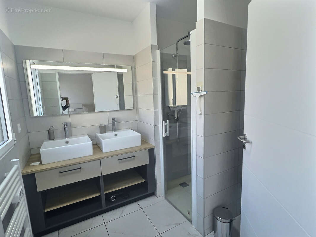 Appartement à SAINT-CYPRIEN