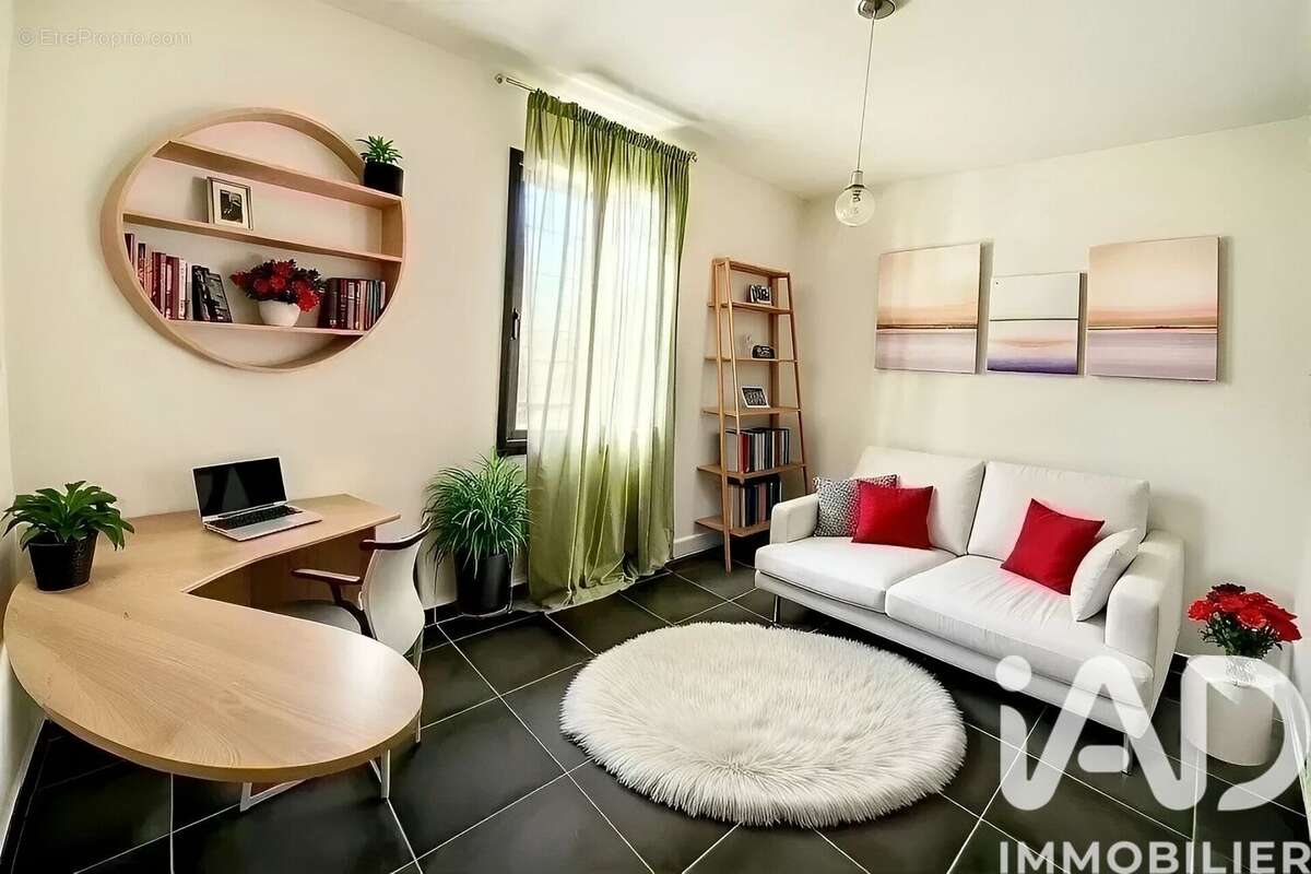 Photo 9 - Maison à REMOULINS