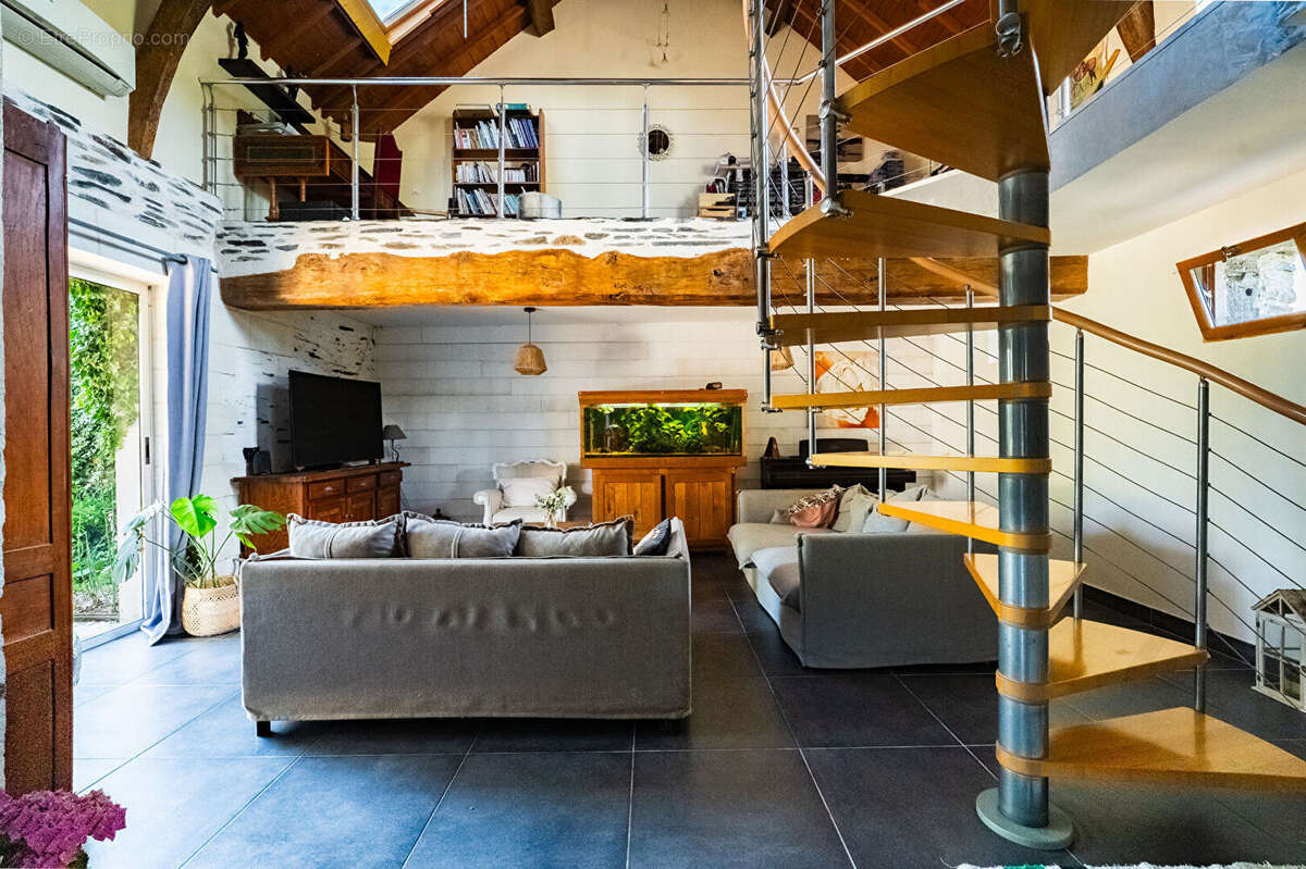 Maison à LES PONTS-DE-CE