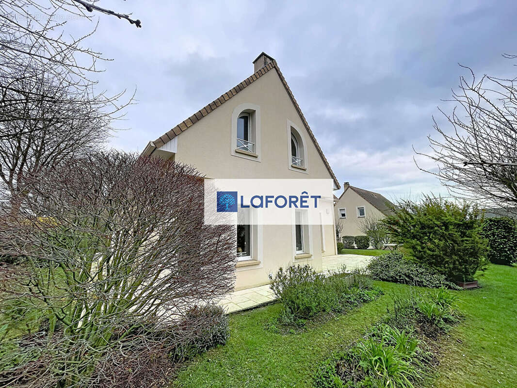 Maison à EVRECY