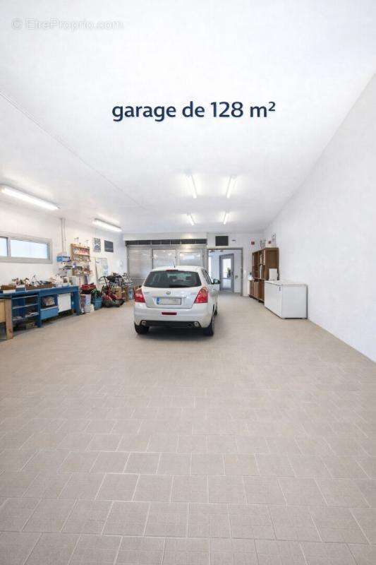 Maison à CLEGUER