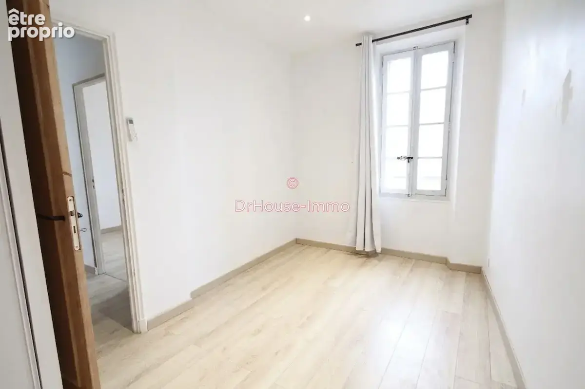 Appartement 4 pièces 70 m² à vendre à La Ciotat (13600) - photo 8