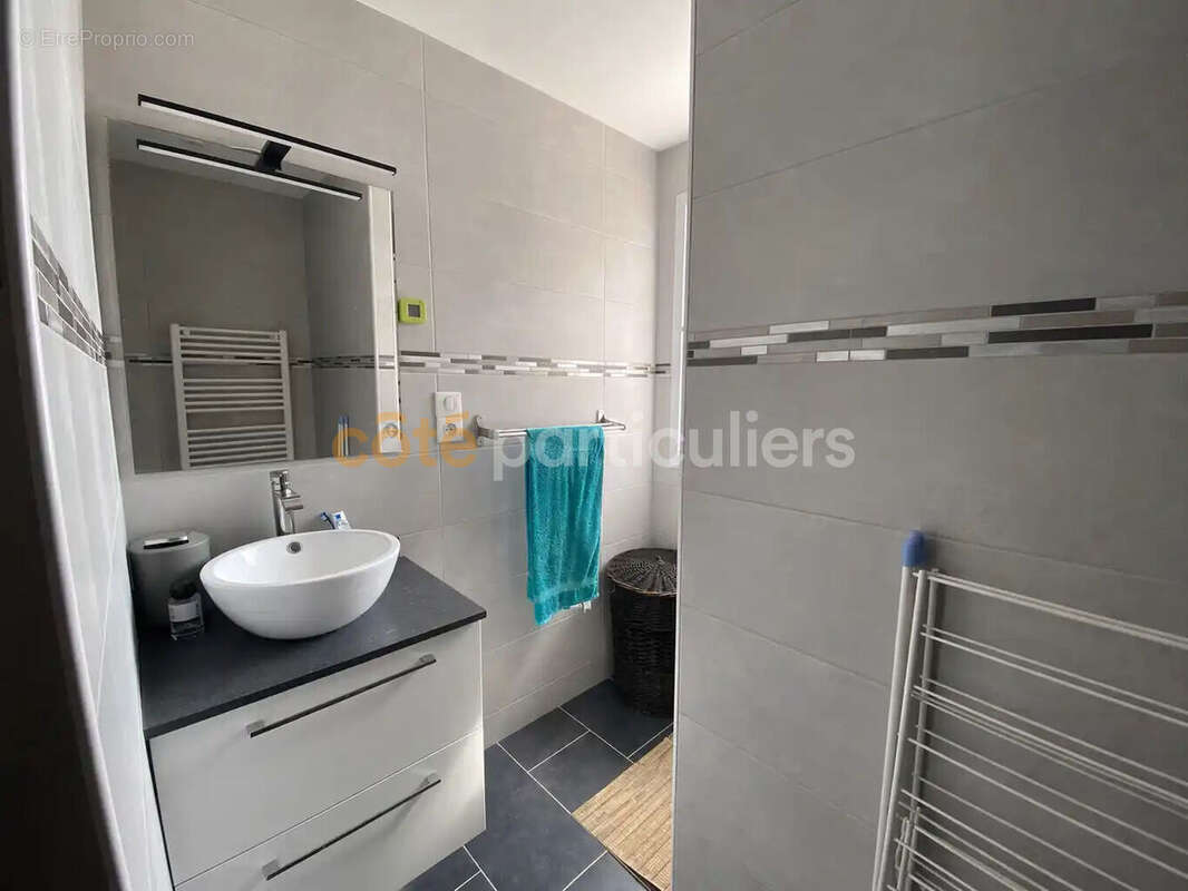 Maison - Saint-Michel- en-L'Herm - 4 chambres - photo 9