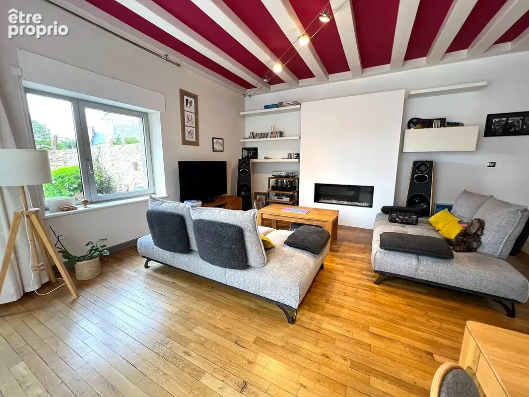 Maison en pierre avec terrasse et garage - photo 3