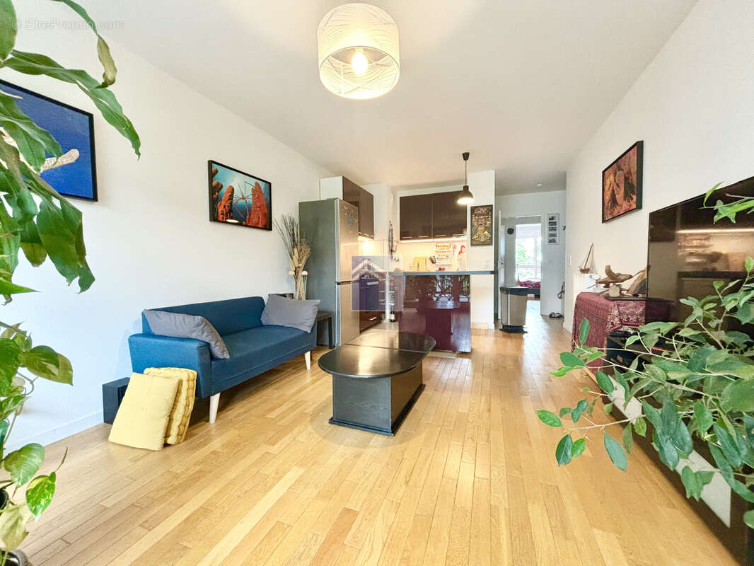 Appartement à COLOMBES