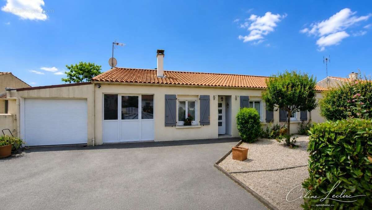 Maison individuelle - 120m2 - T5 avec piscine à Andilly (17) - photo 20
