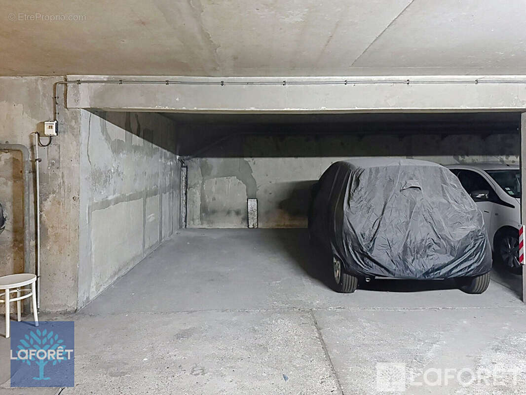 Parking à VINCENNES